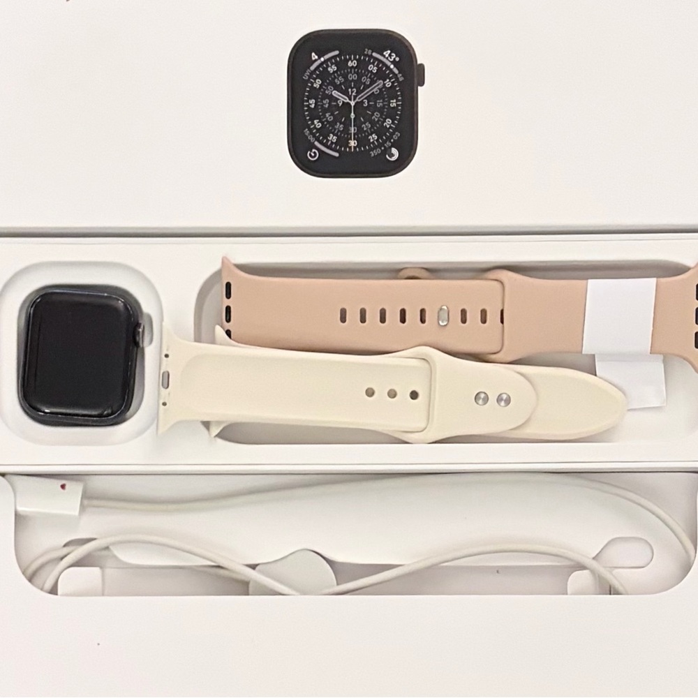 Smartwatch with Interchangeable Bands: Cream, and Tan